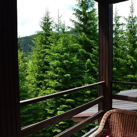 Holiday home Mira Zlatar